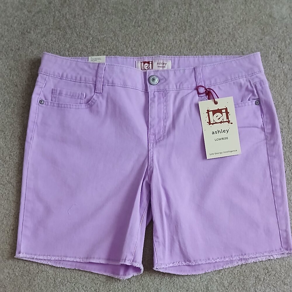Vintage L.E.I Juniors Ashley Low Rise Shorts